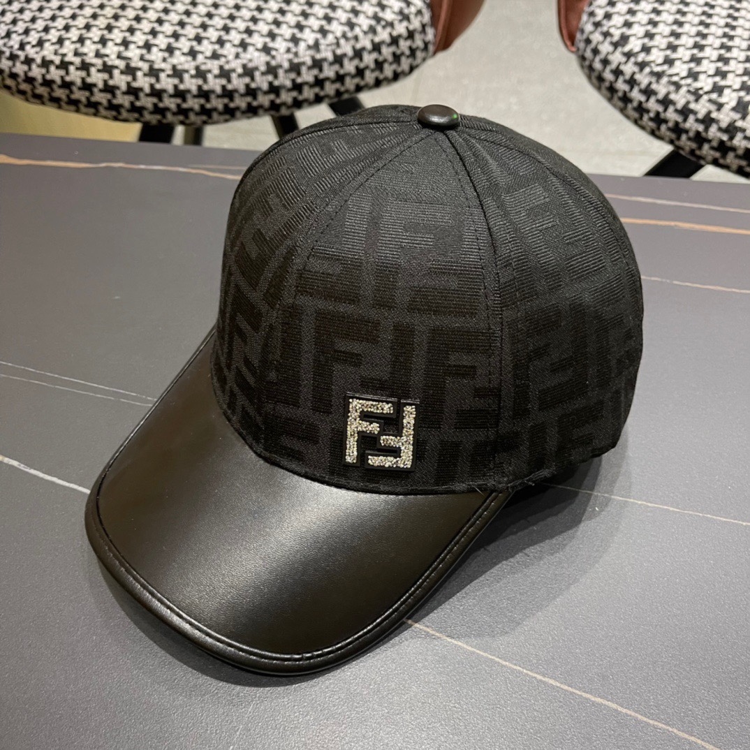  FENDI芬迪 系列棒球帽🧢 经典FF中古单品，气质穿搭单品，质量杠杠强
