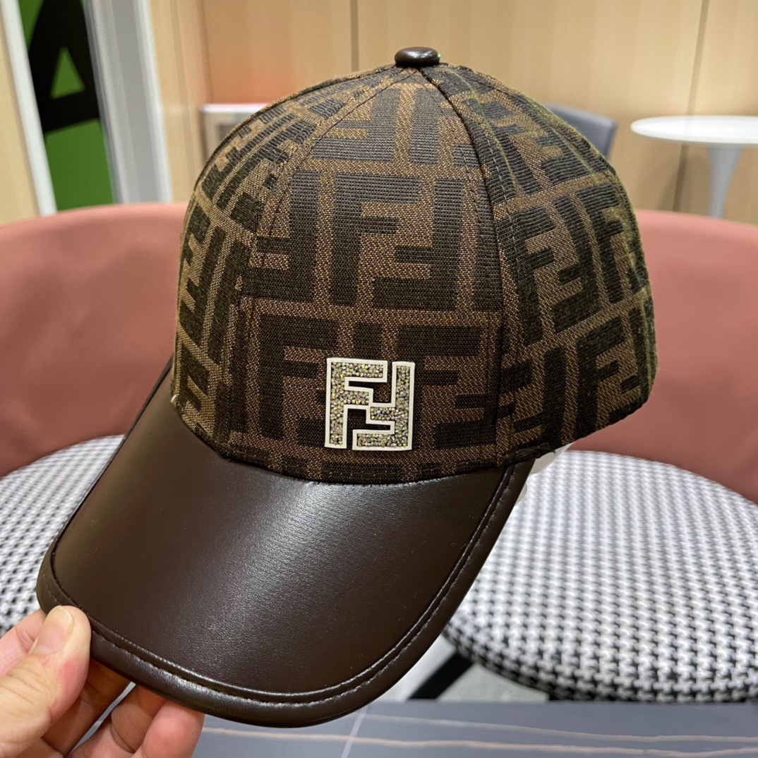  FENDI芬迪 系列棒球帽🧢 经典FF中古单品，气质穿搭单品，质量杠杠强