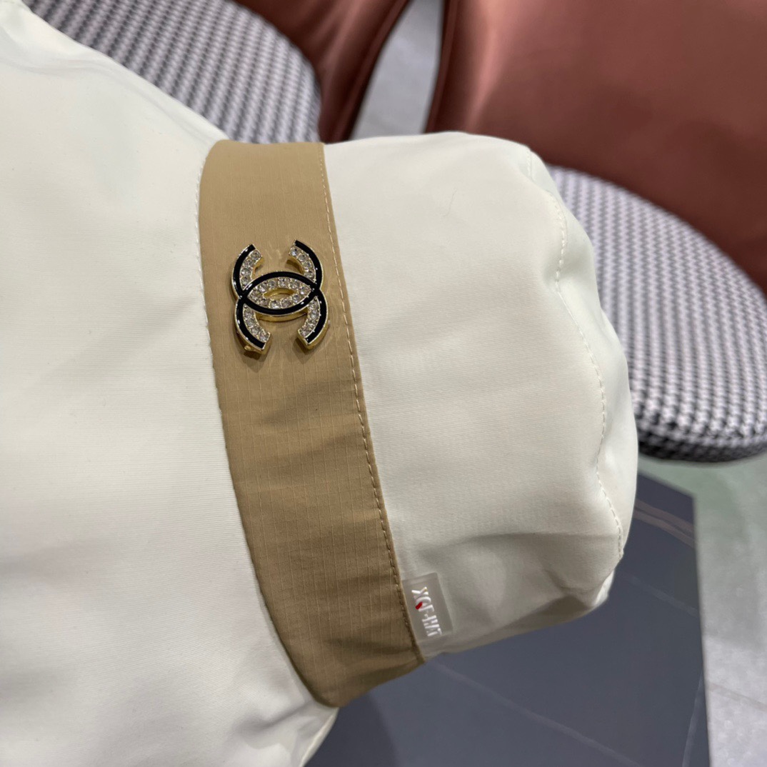  Chanel 香奈儿 2024新款渔夫帽爽朗阳光 最适合假期出游的一款 ^_^料子轻盈透气 