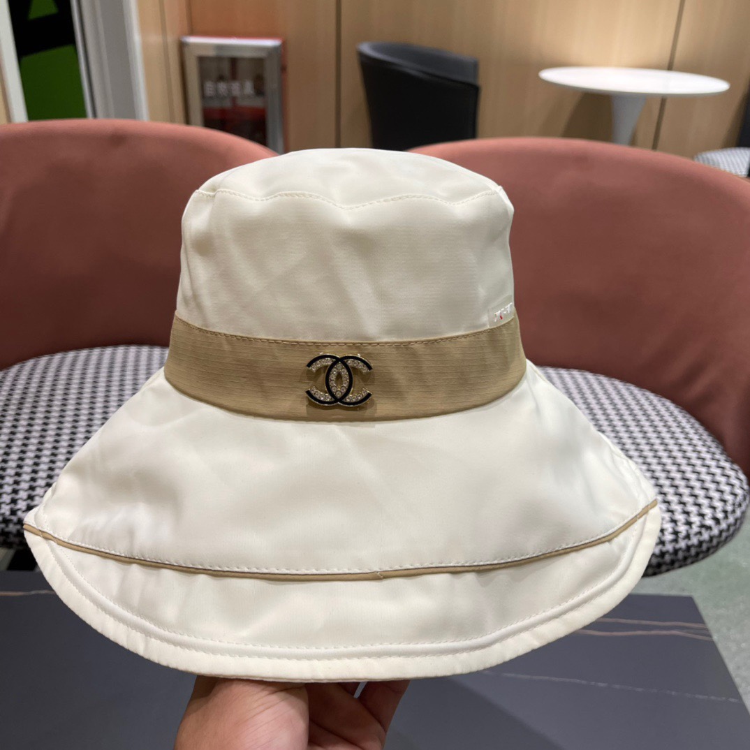  Chanel 香奈儿 2024新款渔夫帽爽朗阳光 最适合假期出游的一款 ^_^料子轻盈透气 