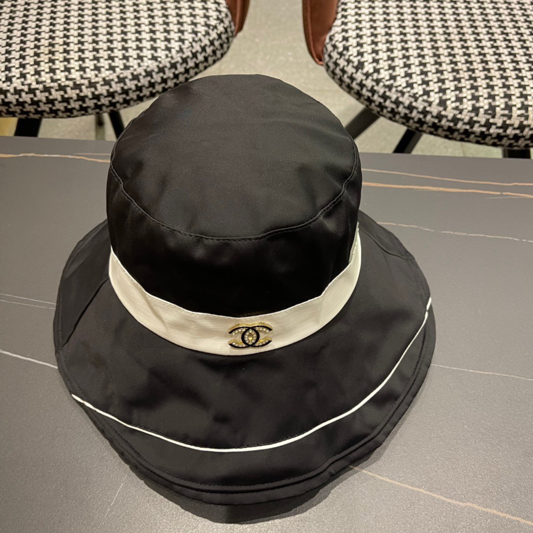  Chanel 香奈儿 2024新款渔夫帽爽朗阳光 最适合假期出游的一款 ^_^料子轻盈透气 