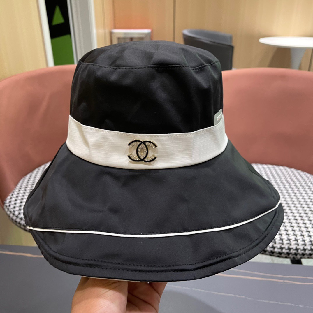  Chanel 香奈儿 2024新款渔夫帽爽朗阳光 最适合假期出游的一款 ^_^料子轻盈透气 