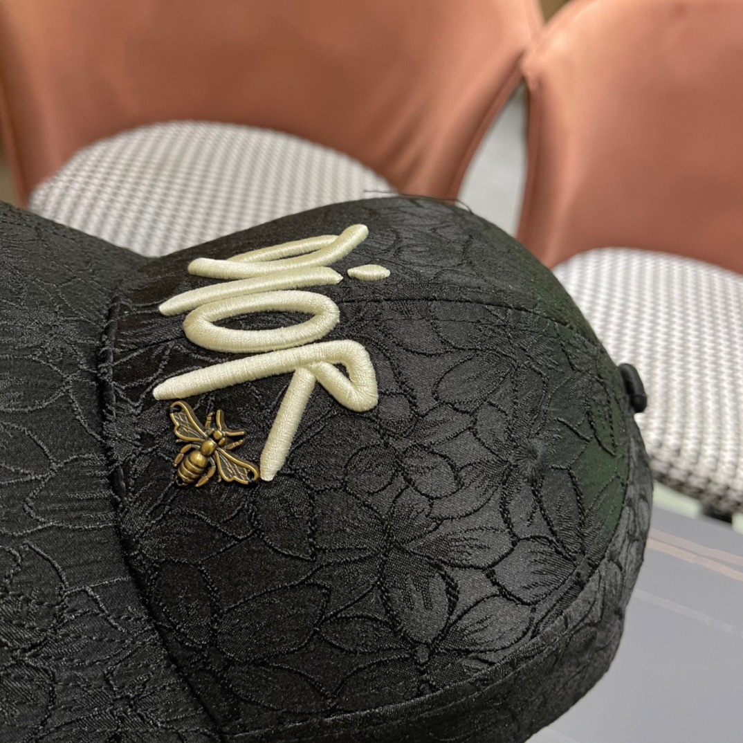  Dior迪奥新‮棒款‬球帽，原‮品单‬质，跑‮多量‬色
