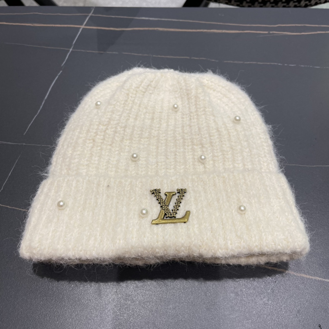 NO:220932,【LV Louis Vuitton】New autumn and winter fluffy wool hat, big brand series, light luxury hat full of hats, fisherman hat baseball hat knit hat, hat, louis vuitton, louis vuitton, espadrilles, hats19860909【LV路易威登】秋冬新款毛绒绒款毛线帽,大牌系列,轻奢感满满帽子渔夫帽棒球帽针织帽,帽子,louis vuitton,louis vuitton,espadrilles,hats,hat