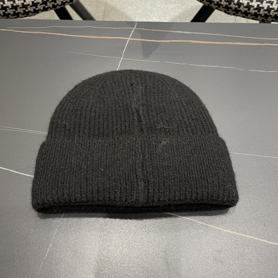 Dior迪奥韩版简约羊毛软糯针织帽百搭休闲护耳保暖毛线帽冷帽冬