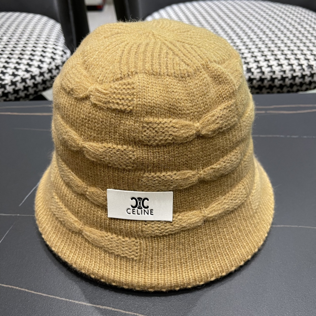 NO:220890,Celine Celine's new autumn and winter knitted hat fisherman hat fashionable and versatile face showing small warm trend hat fisherman hat baseball hat knit hat, hat, celine, celine, espadrilles, hats19860909赛琳Celine新款秋冬季针织帽渔夫帽子时尚百搭显脸小保暖潮帽帽子渔夫帽棒球帽针织帽,帽子,celine,celine,espadrilles,hats,hat