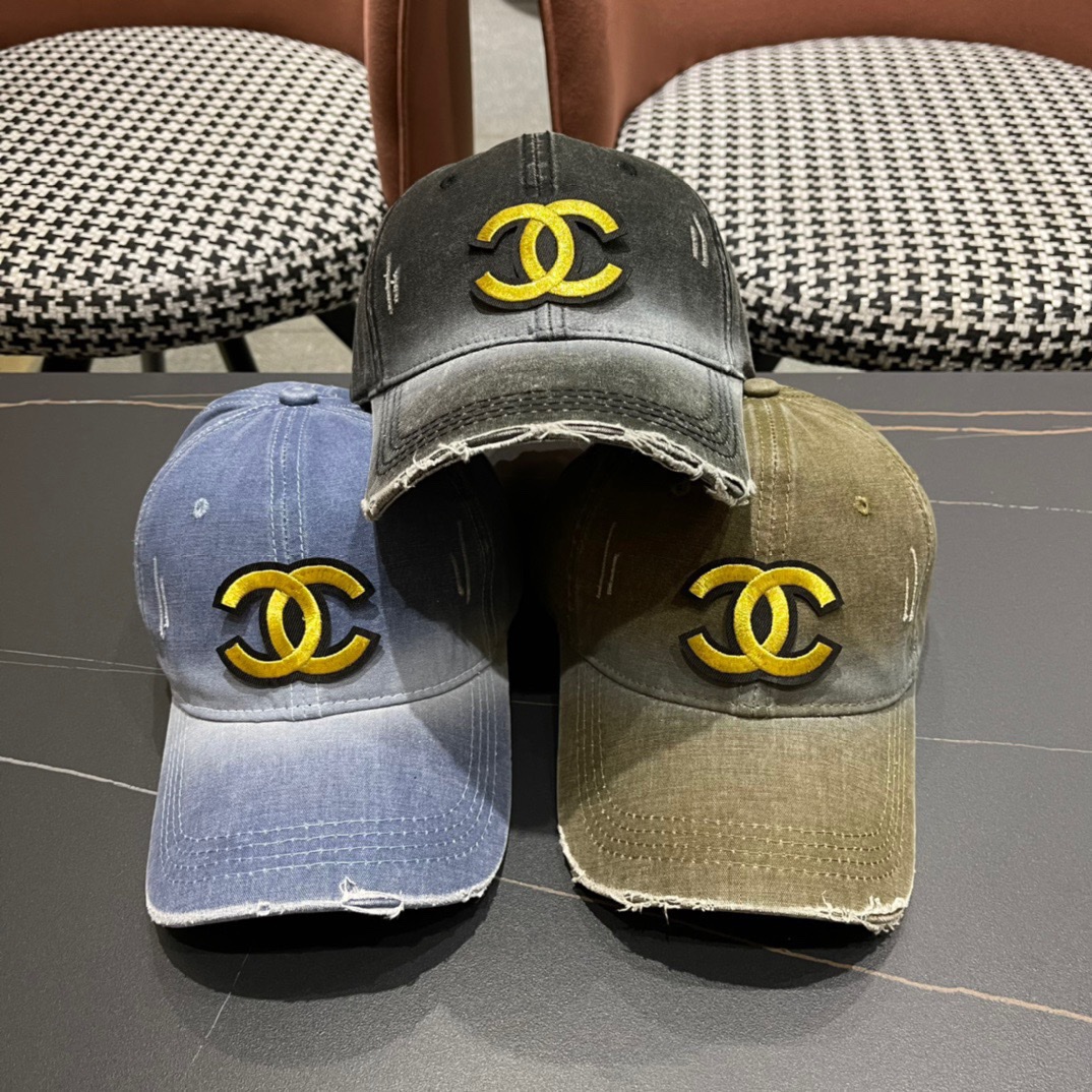 NO:212453,Chanel's new letter logo baseball cap, cool colors, different styles for men and women, the first batch is shipped first!  Hat fisherman hat baseball hat knit hat, hat, chanel, espadrilles, hats19860909香奈儿新款字母logo棒球帽,很酷的色系,男女佩戴都有不同style,第一批抢先出货！帽子渔夫帽棒球帽针织帽,帽子,chanel,espadrilles,hats,hat