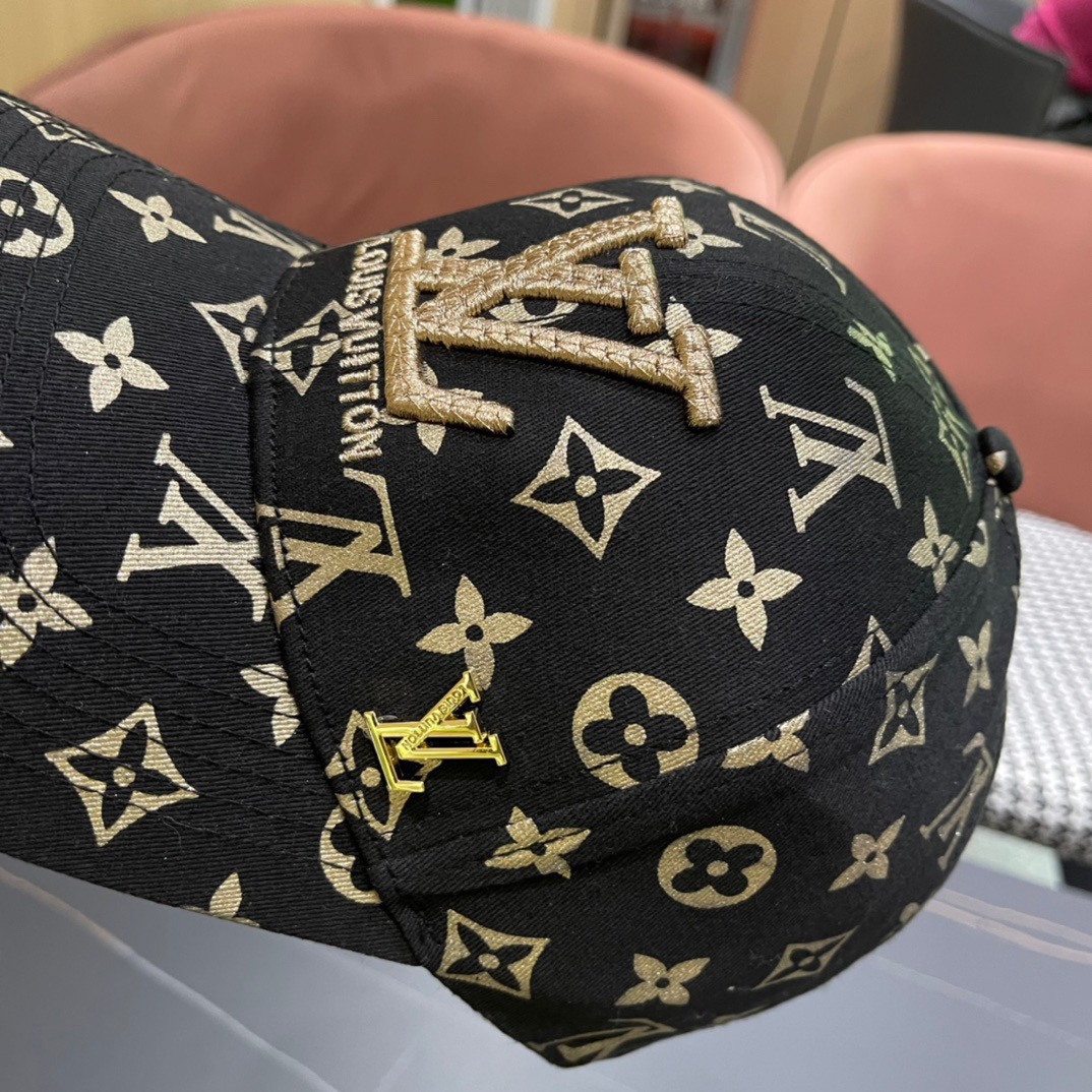  新款出货LV(路易威登)新款原单刺绣棒球帽专柜11开模订制，精细刺绣！质量超赞，基础头围56，贴片可调