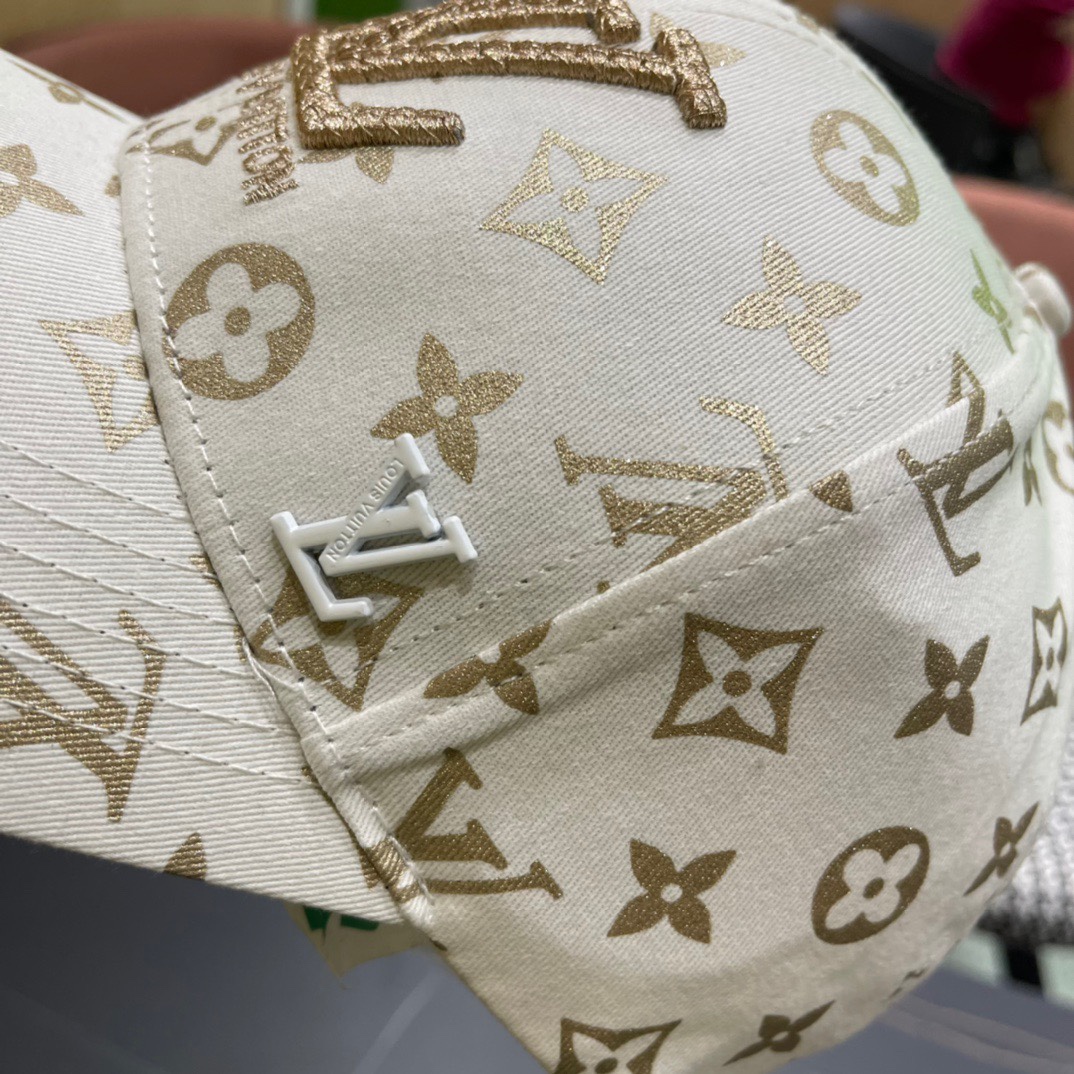  新款出货LV(路易威登)新款原单刺绣棒球帽专柜11开模订制，精细刺绣！质量超赞，基础头围56，贴片可调