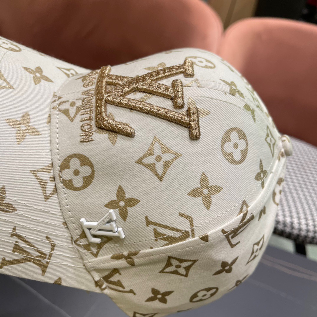  新款出货LV(路易威登)新款原单刺绣棒球帽专柜11开模订制，精细刺绣！质量超赞，基础头围56，贴片可调