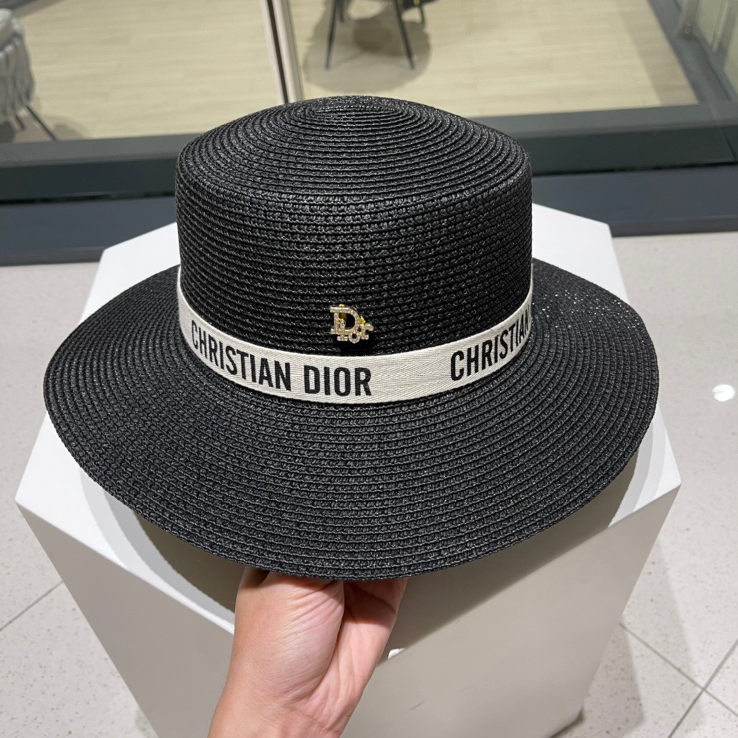 【DIOR迪奥】新款草编遮阳草帽盆帽🤩沙滩风，简约大方，百搭单品～出街首选，新款帽型超美腻，新品上
