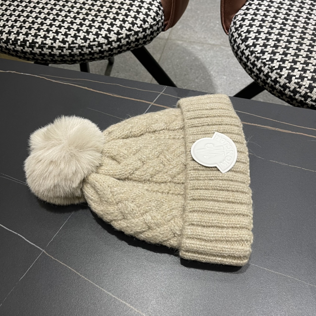 【MONCLER蒙口】2024秋冬针织毛线保暖护耳帽，毛绒材质，非常百搭