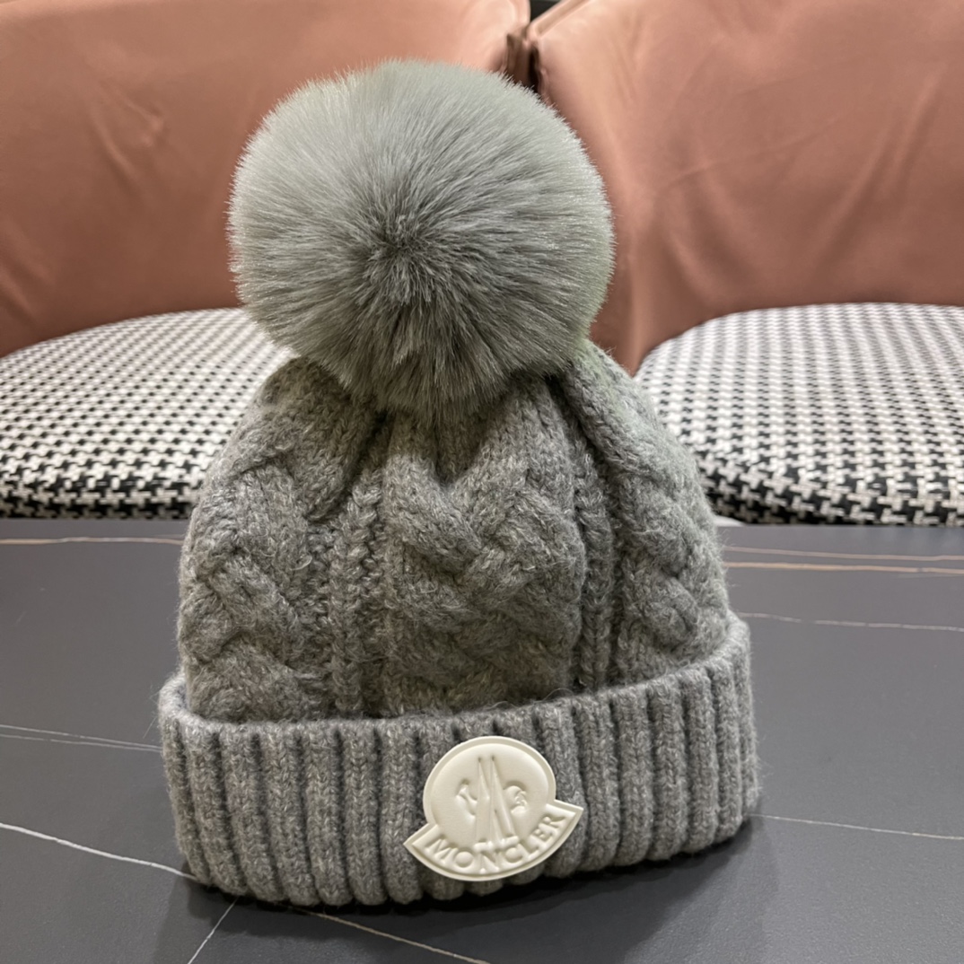 【MONCLER蒙口】2024秋冬针织毛线保暖护耳帽，毛绒材质，非常百搭