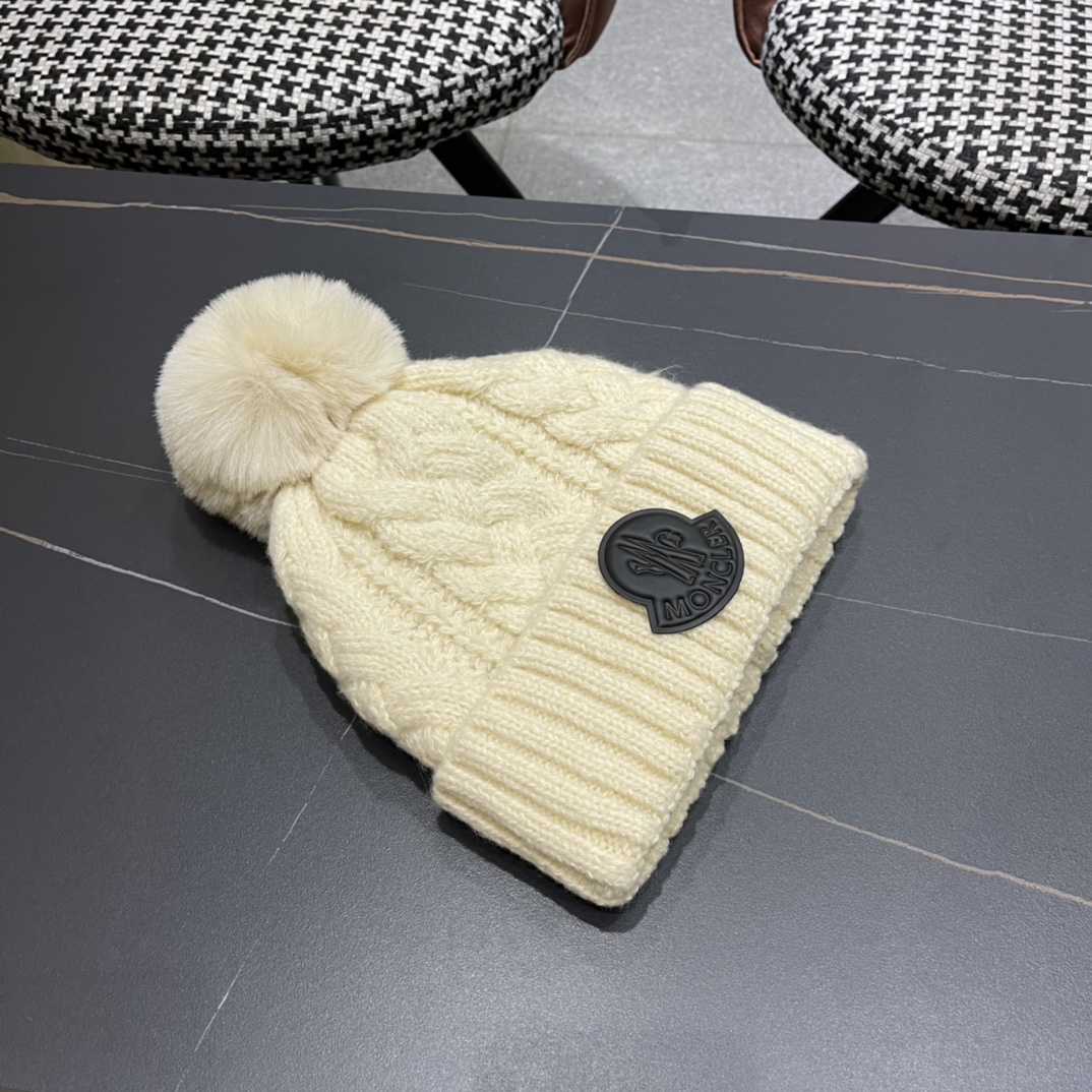 【MONCLER蒙口】2024秋冬针织毛线保暖护耳帽，毛绒材质，非常百搭