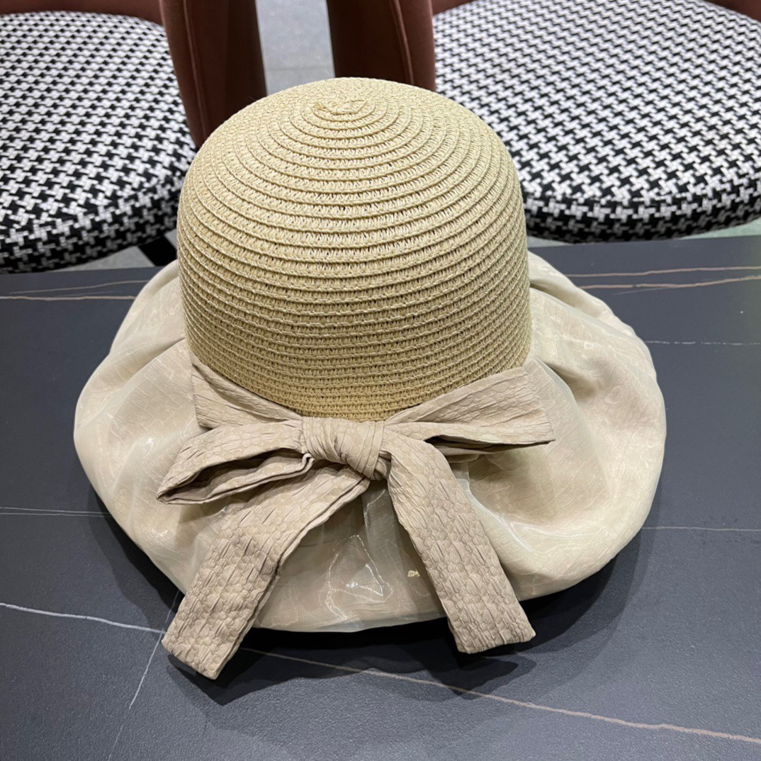 PRADA普拉达春夏 新款显渔夫帽子女素颜遮脸薄款透气太阳帽夏天遮阳防晒盆帽