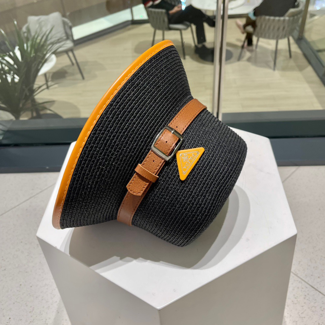  【PRADA普拉达】新款草编拼色皮带款编织草帽，度假休闲必备，优雅大方的一款