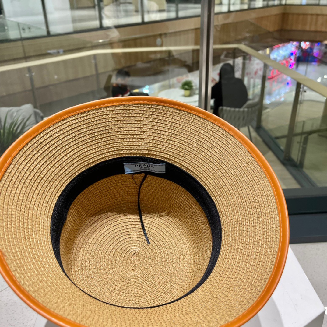  【PRADA普拉达】新款草编拼色皮带款编织草帽，度假休闲必备，优雅大方的一款