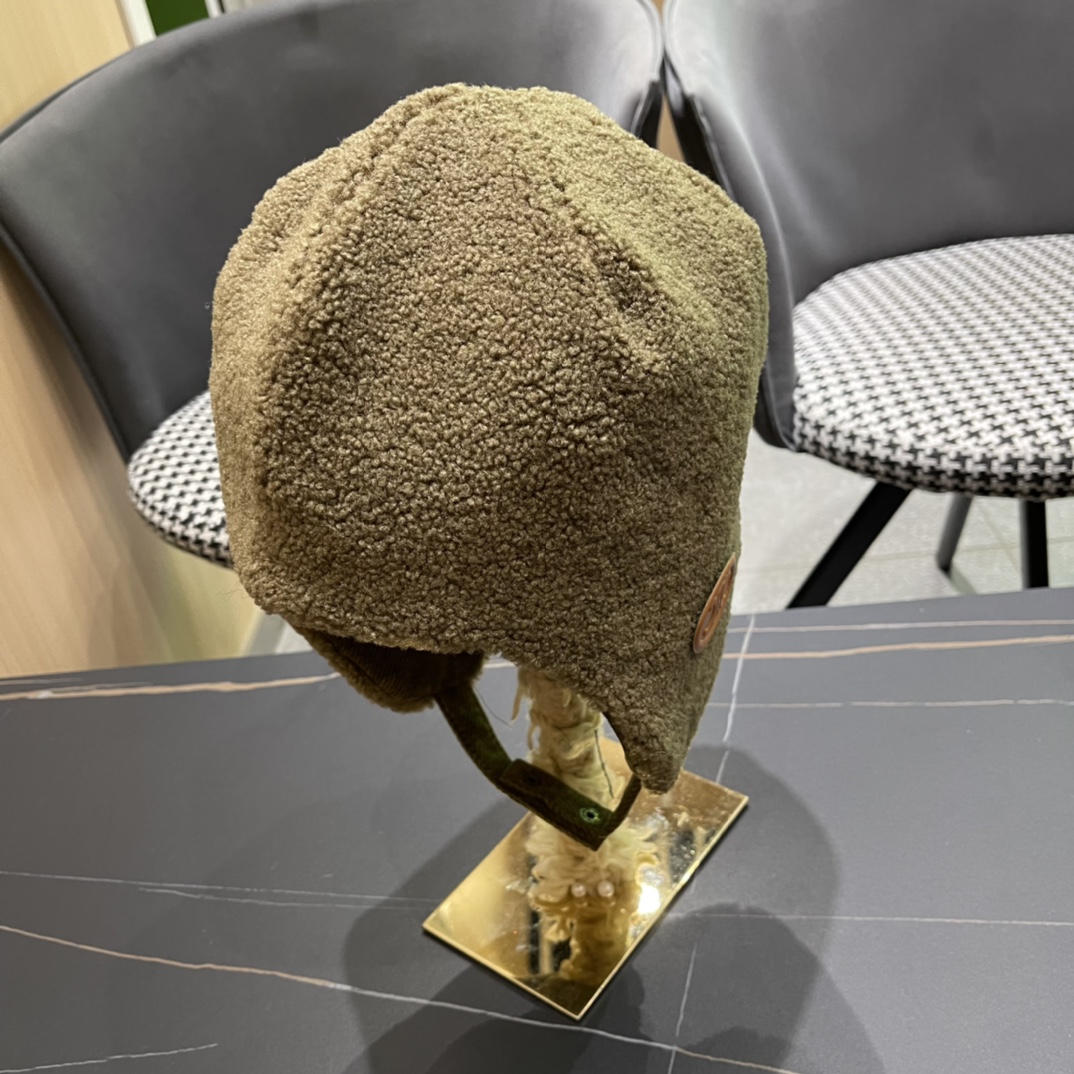 Gorra de estilo ruso Celine 2024 de invierno para mujer, cálida, forrada, con protección para las orejas, resistente al…