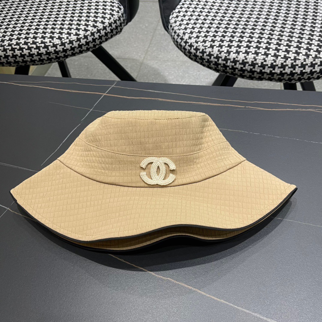  香奈儿CHANEL 早春渔夫帽，logo小香经典简约，时尚休闲设计 跑量新品 质量超赞👍 时尚百搭