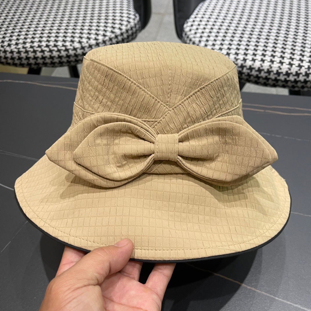  香奈儿CHANEL 早春渔夫帽，logo小香经典简约，时尚休闲设计 跑量新品 质量超赞👍 时尚百搭