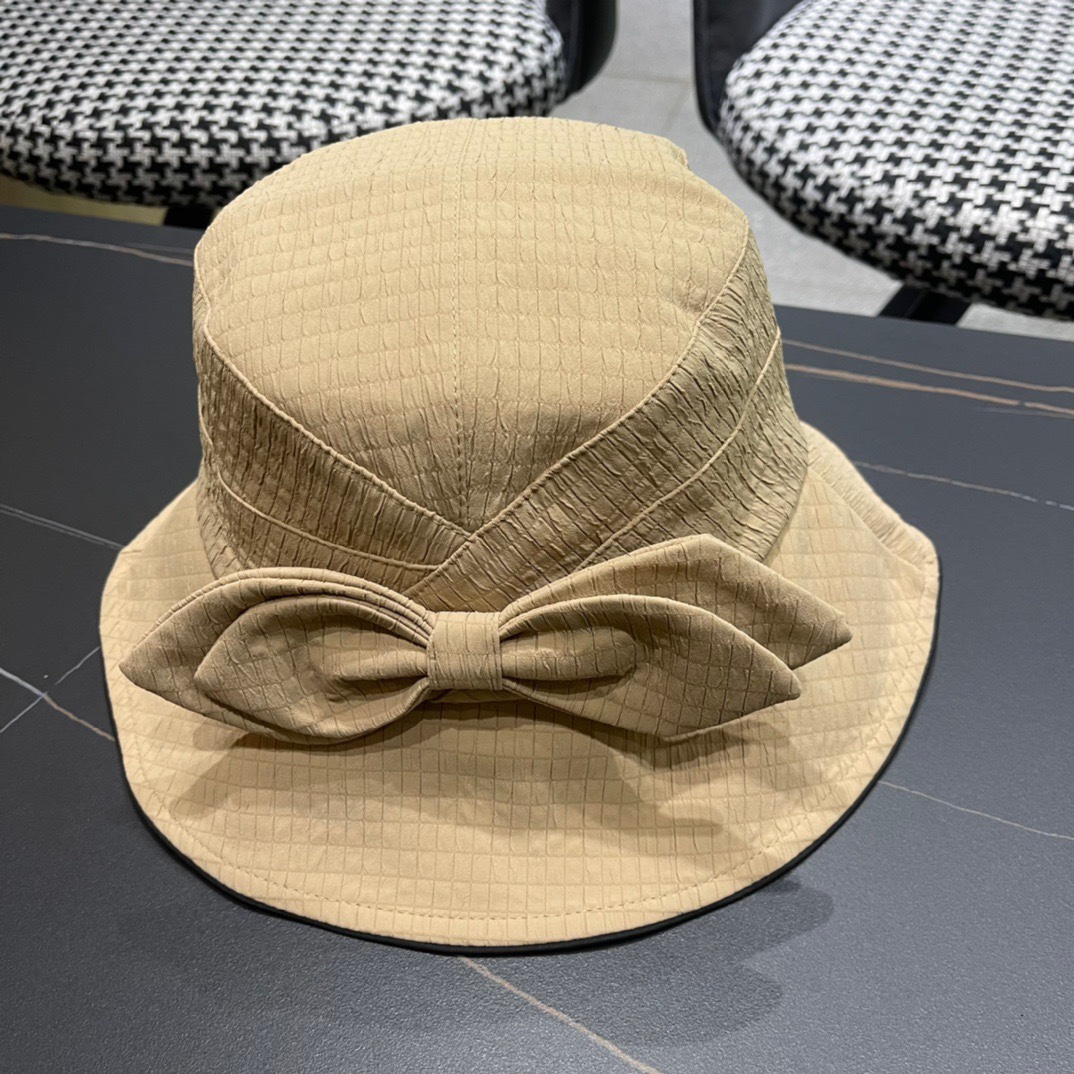  香奈儿CHANEL 早春渔夫帽，logo小香经典简约，时尚休闲设计 跑量新品 质量超赞👍 时尚百搭