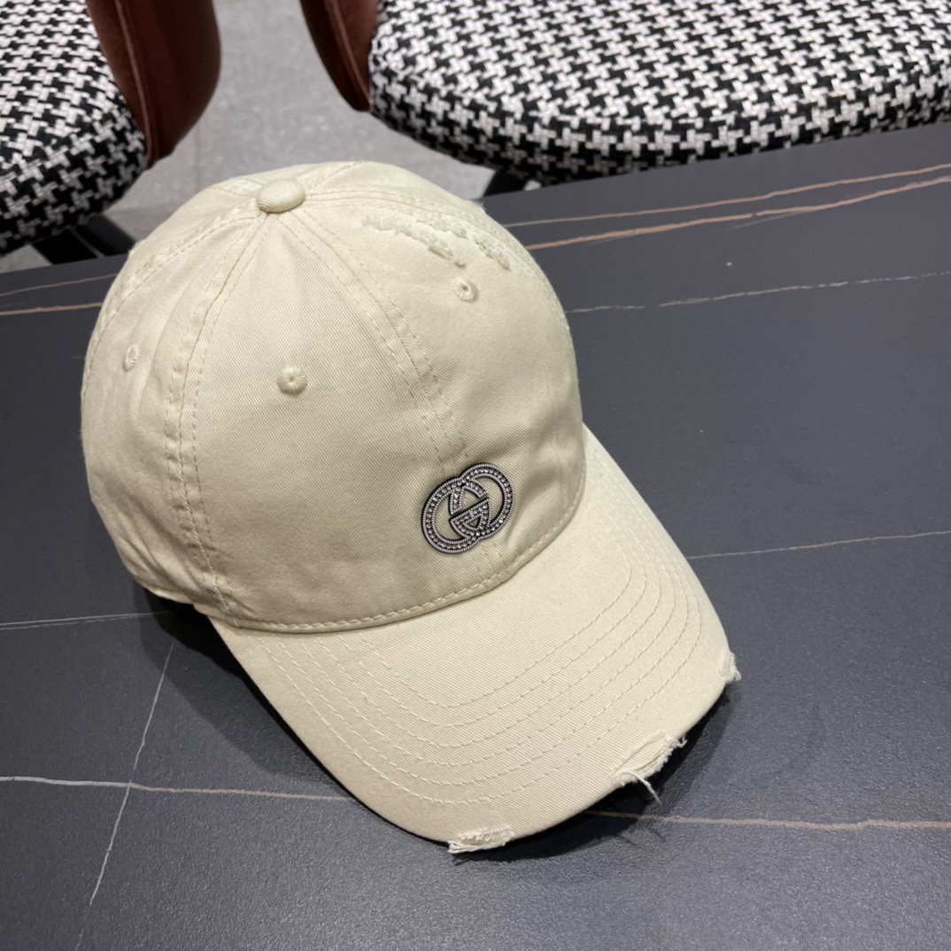  古奇Gucci 新款棒球帽🧢精致純也格调很有感觉，很酷很时尚，质量超赞