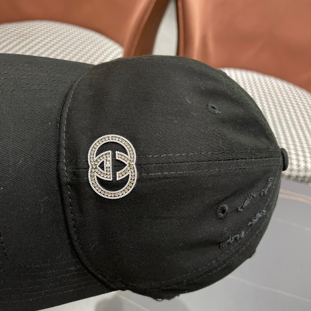  古奇Gucci 新款棒球帽🧢精致純也格调很有感觉，很酷很时尚，质量超赞