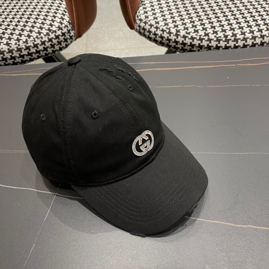 古奇Gucci 新款棒球帽🧢精致純也格调很有感觉，很酷很时尚，质量超赞