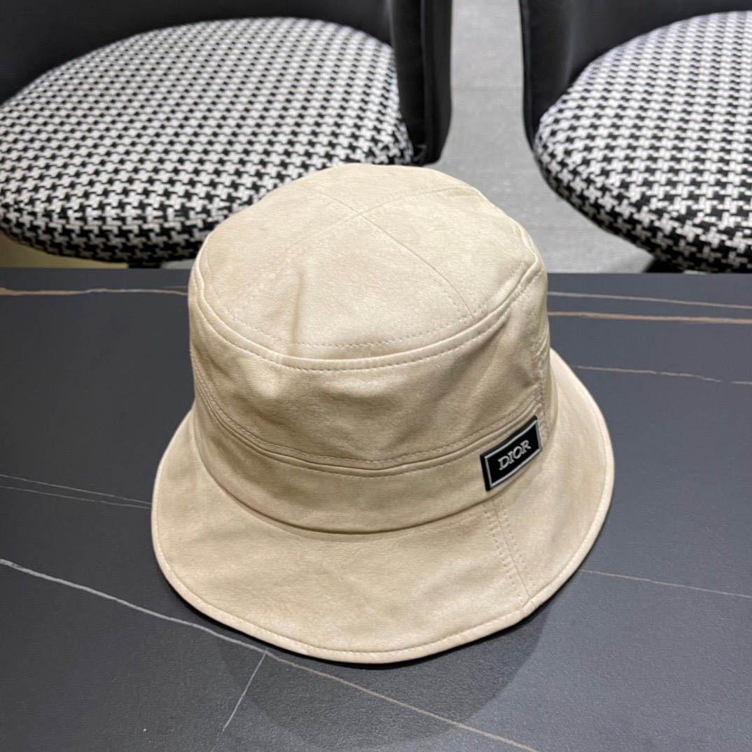  Dior 迪奥 早秋2024新款牛皮渔夫帽，精致純也格调很有感觉，很酷很时尚，质量超赞