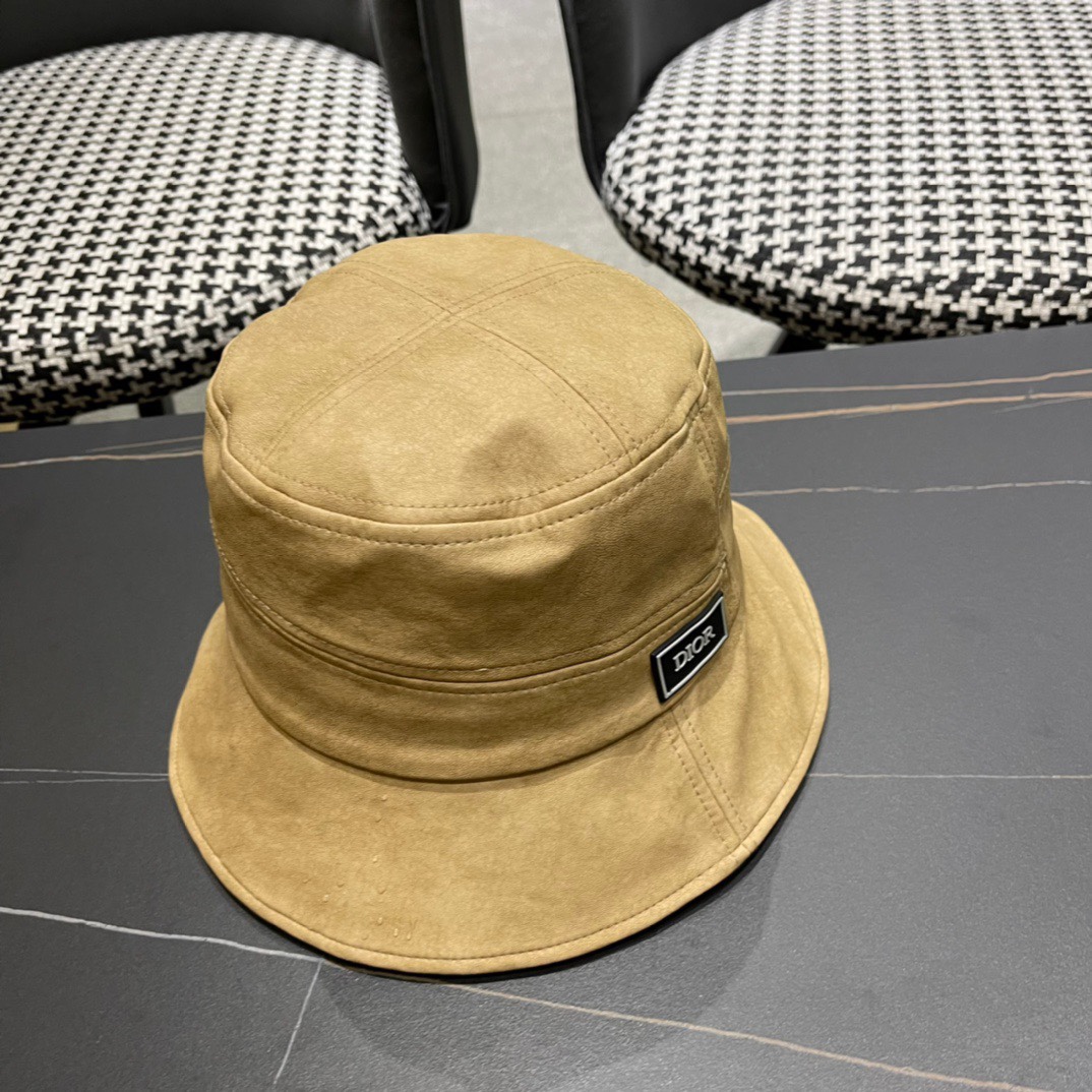  Dior 迪奥 早秋2024新款牛皮渔夫帽，精致純也格调很有感觉，很酷很时尚，质量超赞