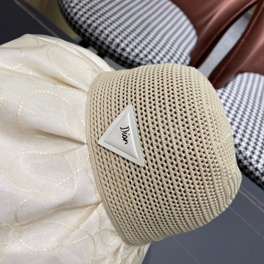  DIOR迪奥 大帽檐2024新款渔夫帽，新款出货，大牌款超好搭配，赶紧入手！出街必备