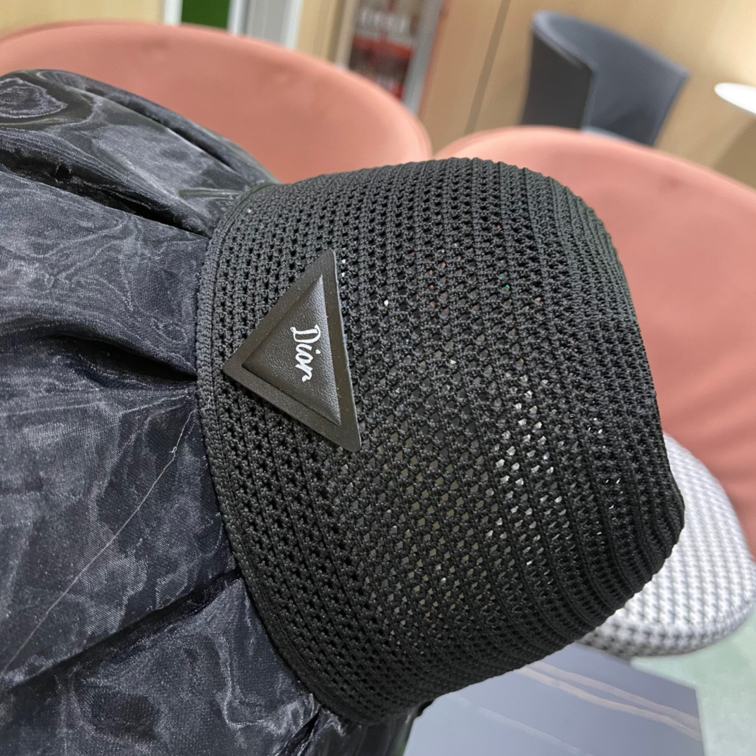  DIOR迪奥 大帽檐2024新款渔夫帽，新款出货，大牌款超好搭配，赶紧入手！出街必备