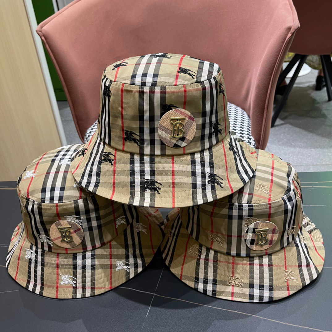 Gorra de pescador original Burberry, de gran venta en tienda, ligera y transpirable. Forma perfecta, fotos exclusivas d…