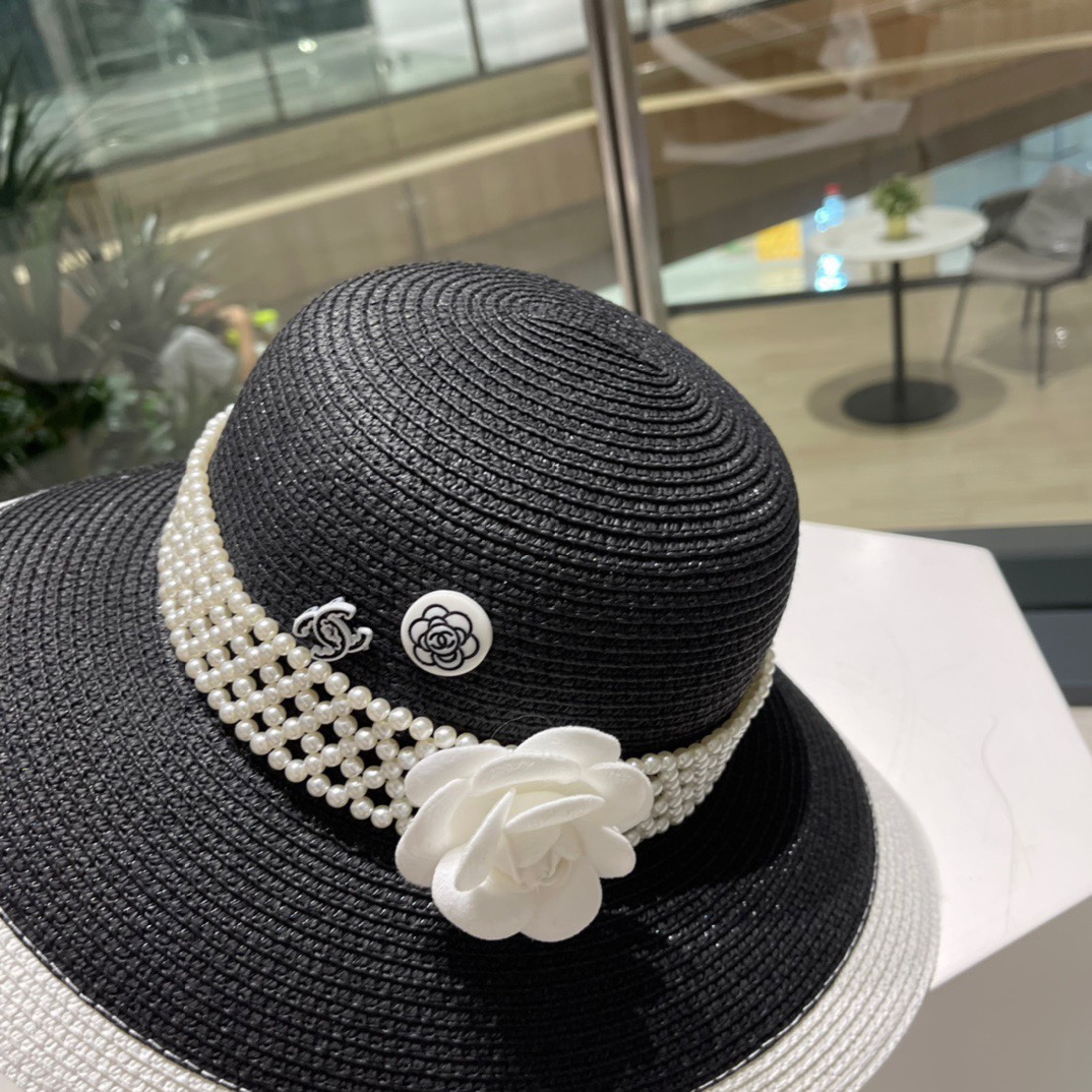 【Chanel香奈儿】新款山茶花拼色编织草帽，度假休闲必备，优雅大方的一款