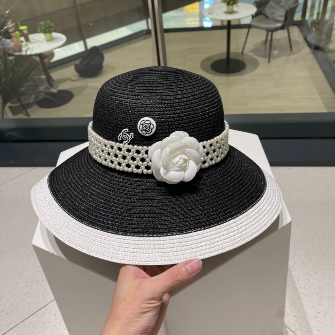 【Chanel香奈儿】新款山茶花拼色编织草帽，度假休闲必备，优雅大方的一款