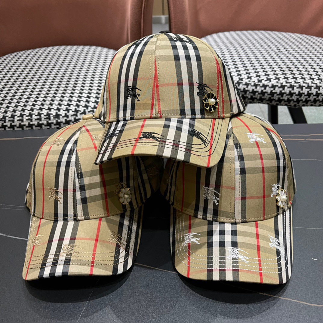 Gorra de béisbol Burberry 2024, sincronizada con grandes marcas, fácil de combinar, ¡disponible!