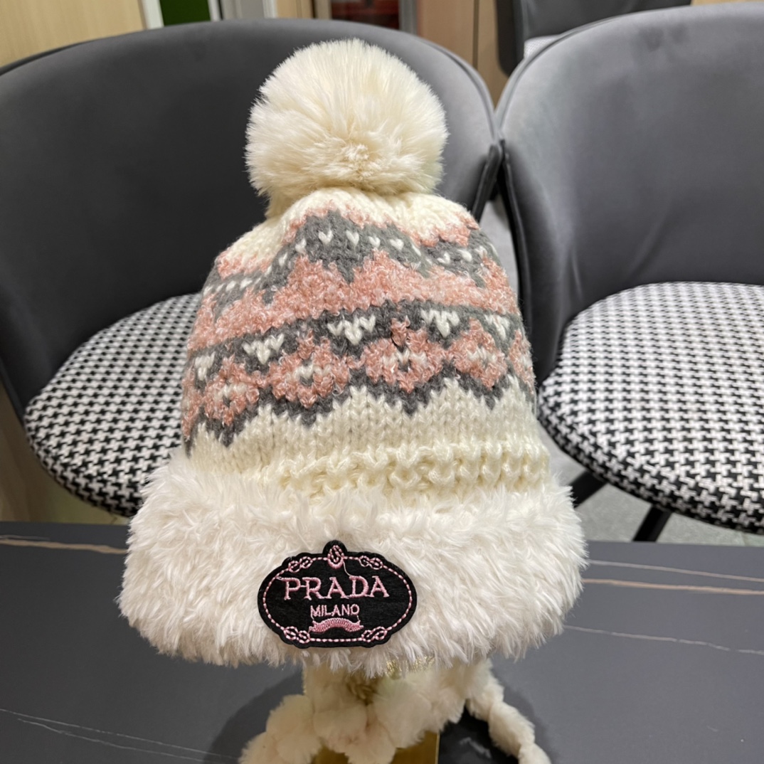 普拉达Prada🔱新款加绒加厚护耳雷锋帽，护耳帽，超火！细节做工都很精致，‼️经典款～超好搭配