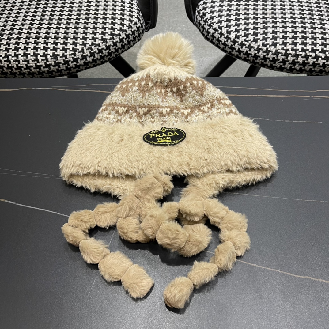 普拉达Prada🔱新款加绒加厚护耳雷锋帽，护耳帽，超火！细节做工都很精致，‼️经典款～超好搭配