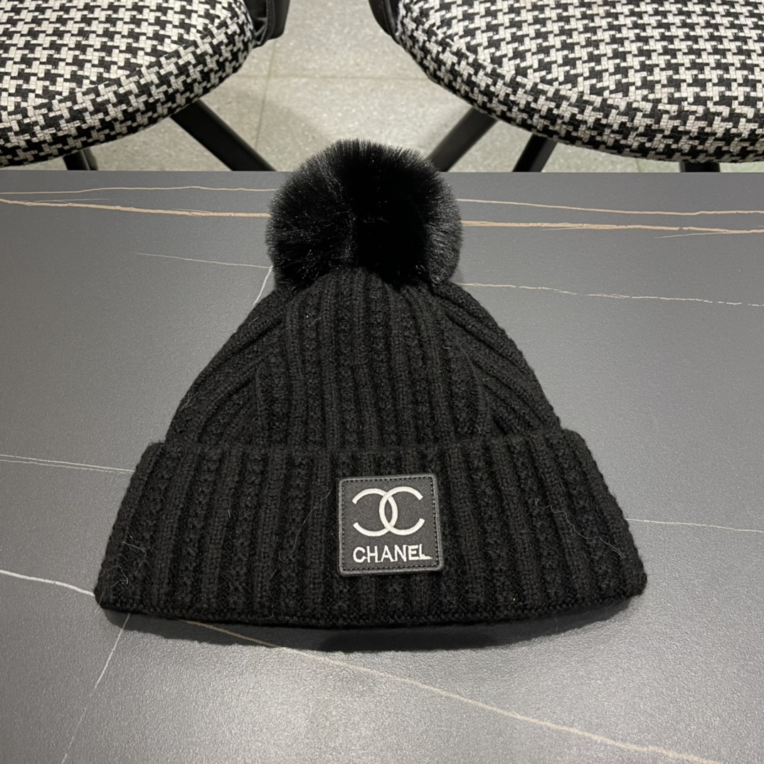  Chanel官网品质香奈儿秋冬网红时尚博主推荐款毛线帽，小红书爆款，手感超柔软舒适的针织线帽，弹性极佳
