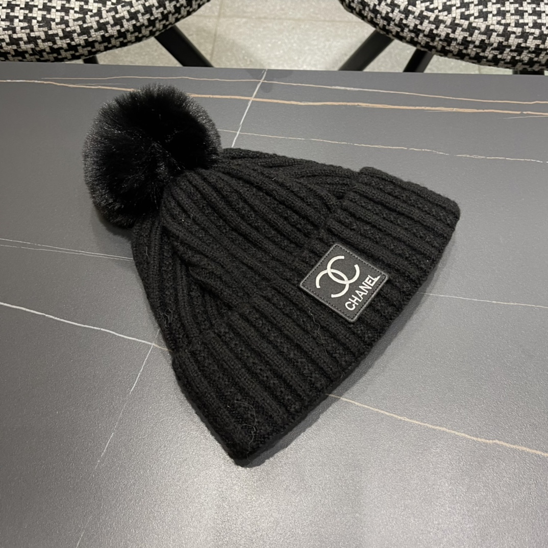  Chanel官网品质香奈儿秋冬网红时尚博主推荐款毛线帽，小红书爆款，手感超柔软舒适的针织线帽，弹性极佳
