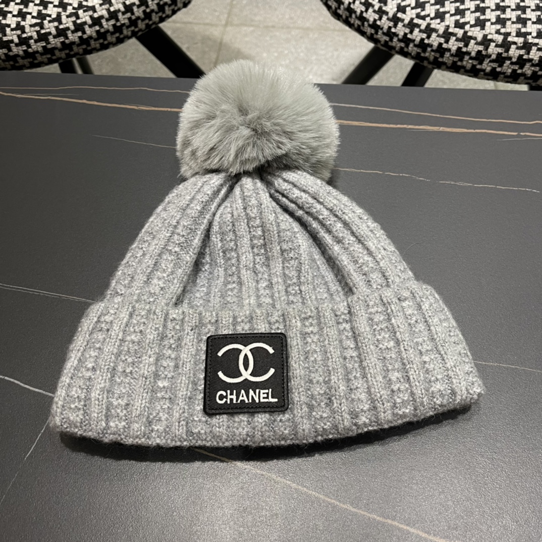  Chanel官网品质香奈儿秋冬网红时尚博主推荐款毛线帽，小红书爆款，手感超柔软舒适的针织线帽，弹性极佳