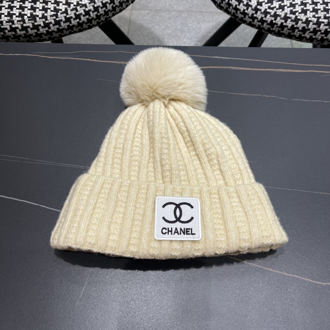  Chanel官网品质香奈儿秋冬网红时尚博主推荐款毛线帽，小红书爆款，手感超柔软舒适的针织线帽，弹性极佳