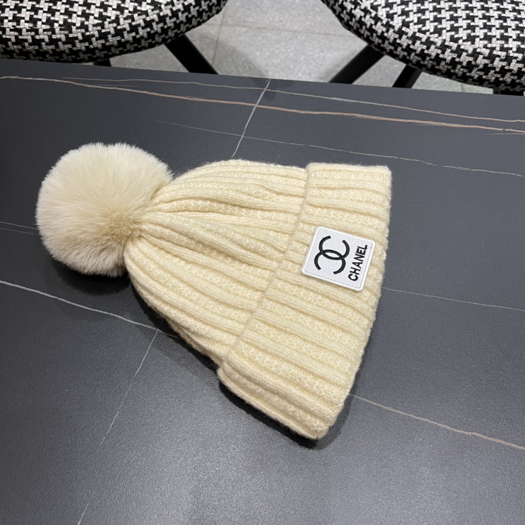  Chanel官网品质香奈儿秋冬网红时尚博主推荐款毛线帽，小红书爆款，手感超柔软舒适的针织线帽，弹性极佳