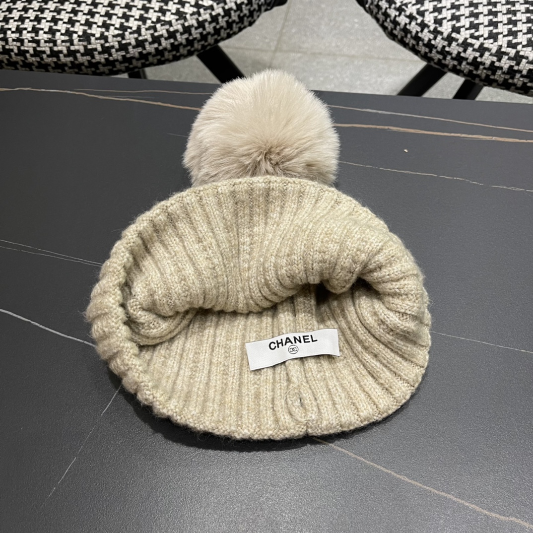  Chanel官网品质香奈儿秋冬网红时尚博主推荐款毛线帽，小红书爆款，手感超柔软舒适的针织线帽，弹性极佳