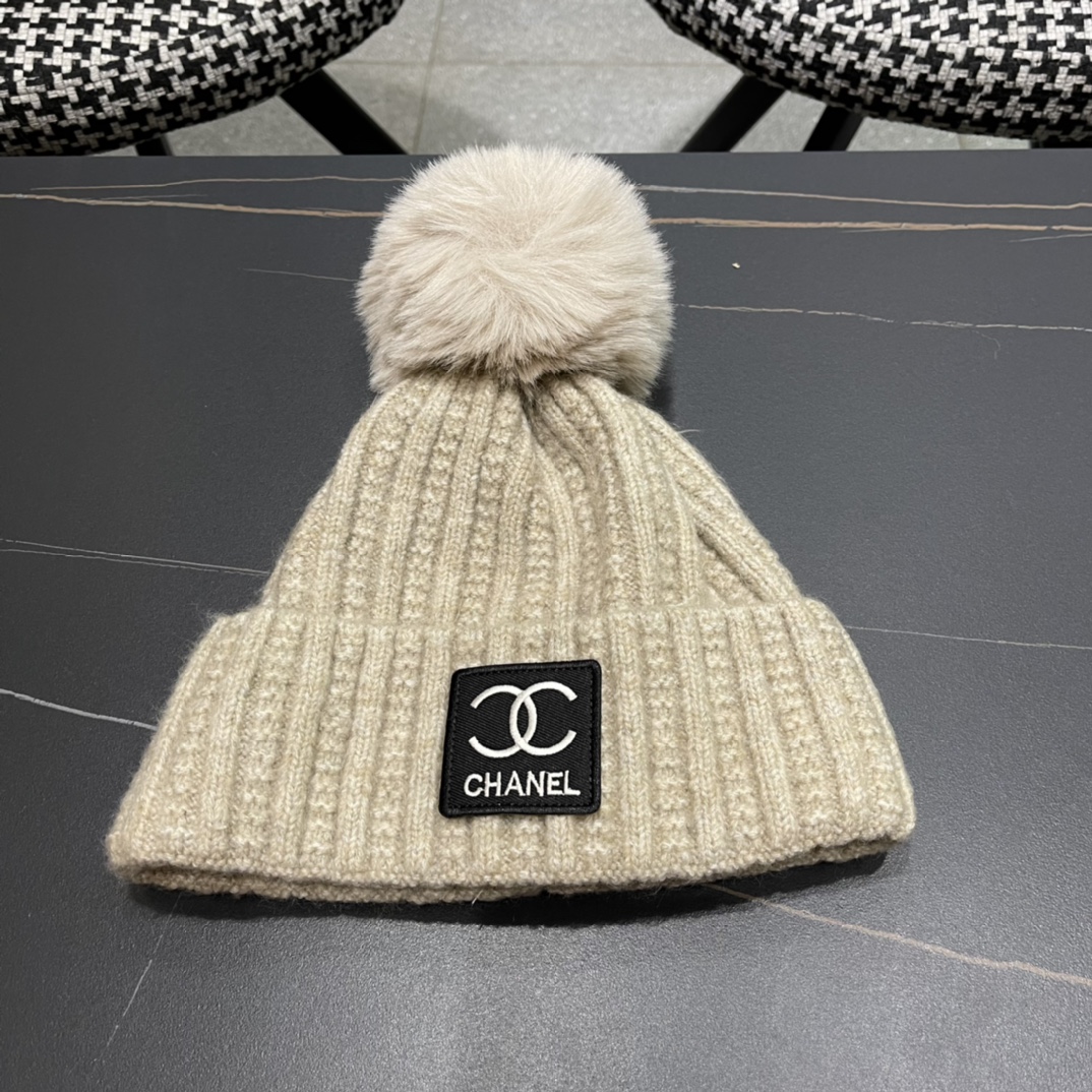  Chanel官网品质香奈儿秋冬网红时尚博主推荐款毛线帽，小红书爆款，手感超柔软舒适的针织线帽，弹性极佳