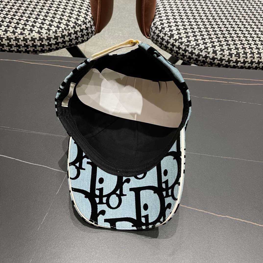  Dior迪奥2024新‮棒款‬球帽，鸭舌帽，原‮品单‬质，跑‮多量‬色
