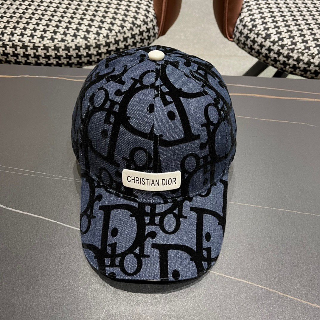  Dior迪奥2024新‮棒款‬球帽，鸭舌帽，原‮品单‬质，跑‮多量‬色