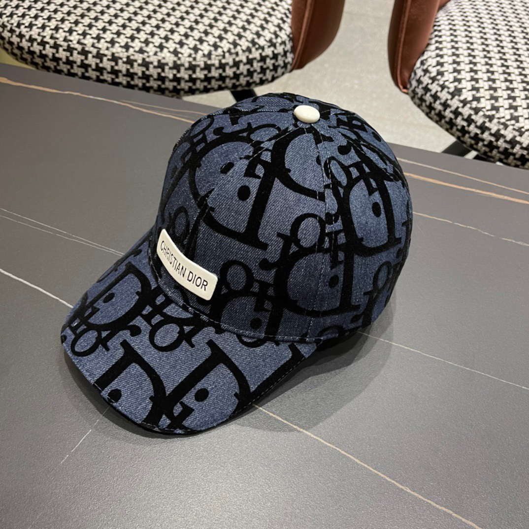  Dior迪奥2024新‮棒款‬球帽，鸭舌帽，原‮品单‬质，跑‮多量‬色