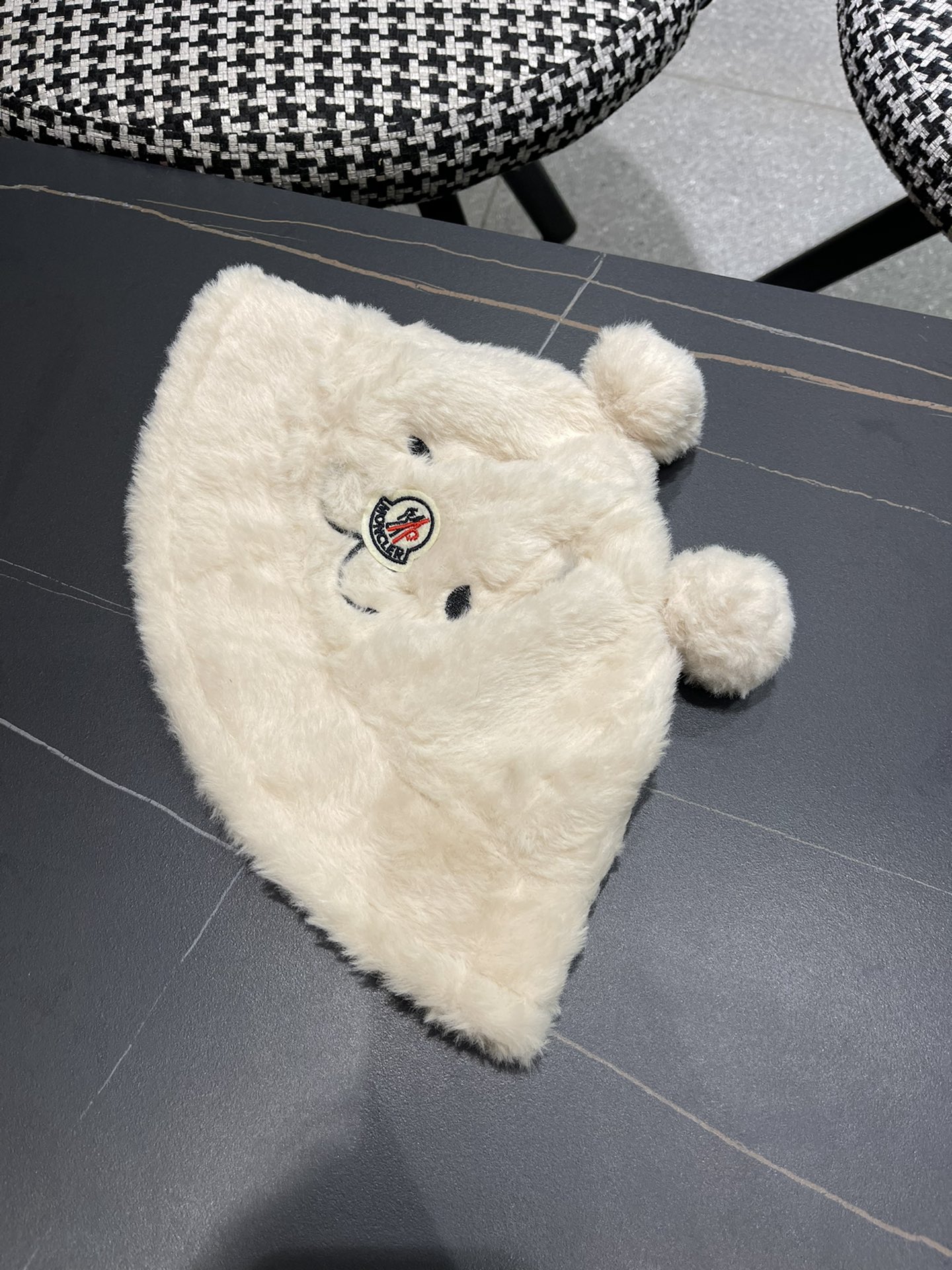 蒙口 moncler小熊加绒渔夫帽女秋冬款大头围时尚百搭显脸小