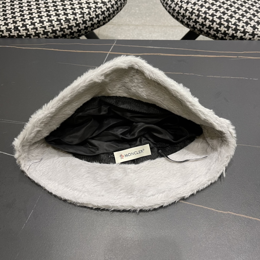 蒙口 moncler小熊加绒渔夫帽女秋冬款大头围时尚百搭显脸小